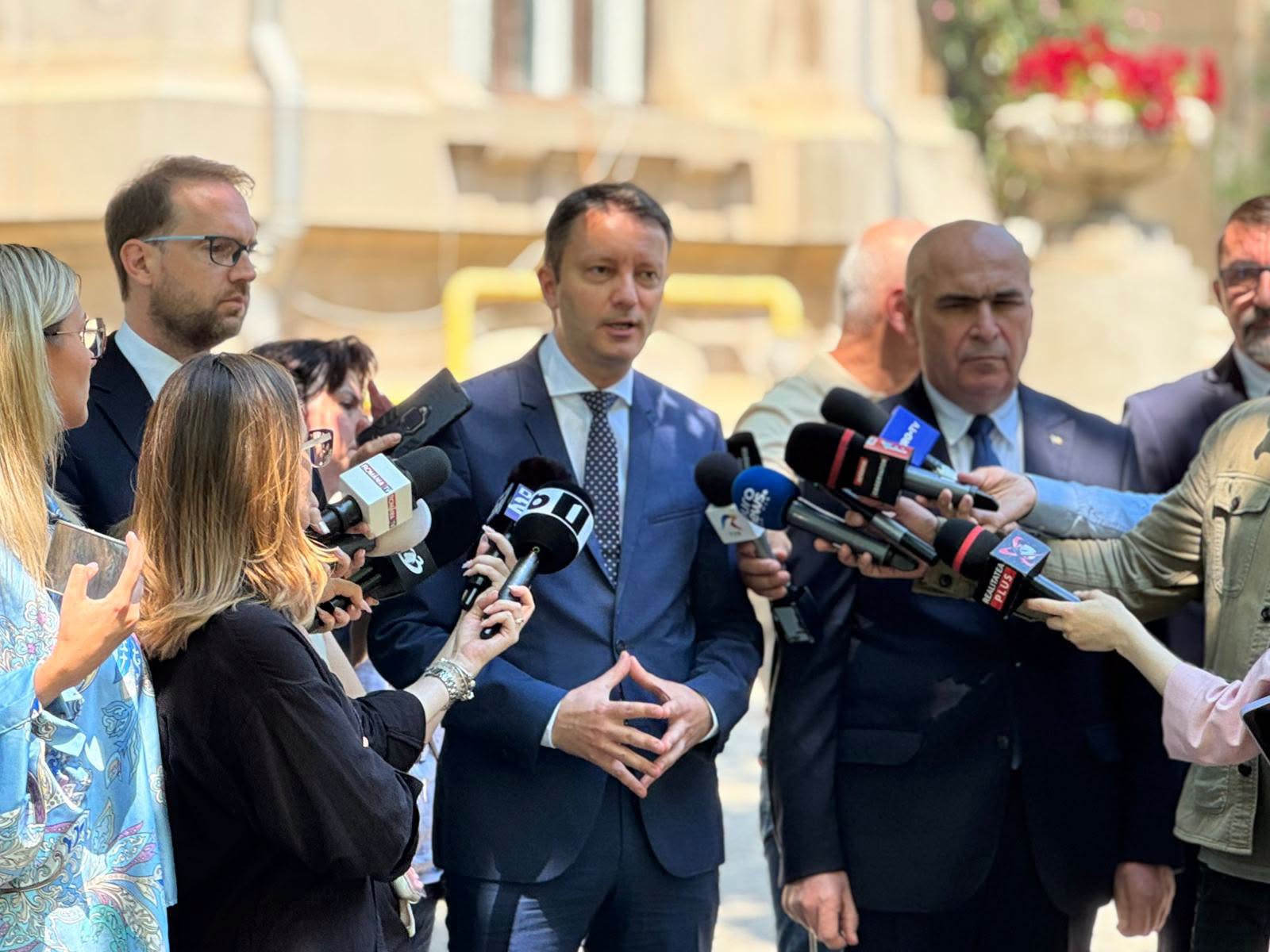 „Trebuie să continue această disciplină fiscală”