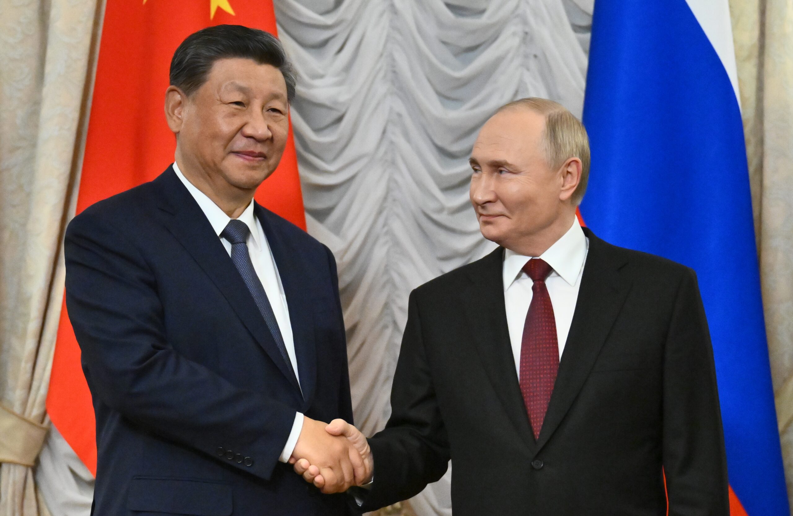 Întâlnire Vladimir Putin și Xi Jinping la summitul SCO