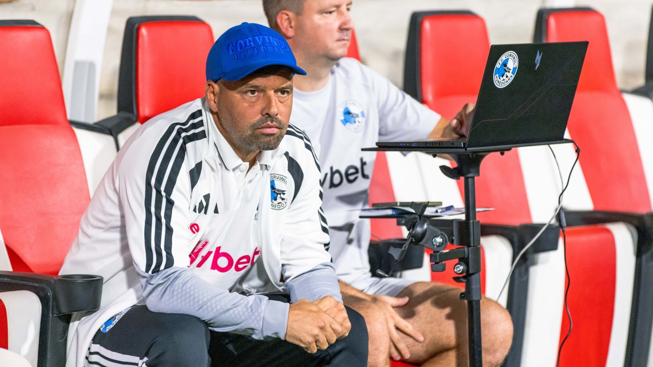 „Nu cred că Armstrong este peste Neacșa!” Florin Maxim, mesaj public după Corvinul – Dinamo 1-1: „Trebuie să muncim la mental”