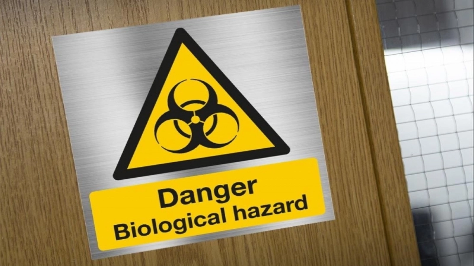 Substanțele toxice, interzise de peste 20 de ani în Europa, încă continuă să provoace probleme: Contaminează puternic solul