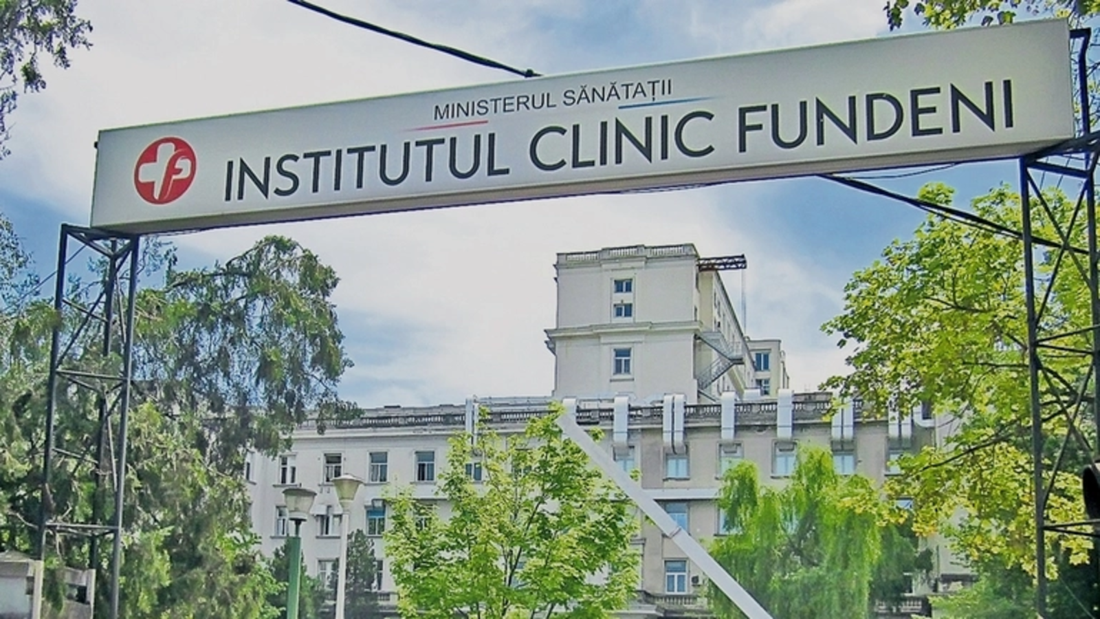 Reacția Institutului Clinic Fundeni după incendiu: „Activitatea medicală se desfăşoară în condiţii de maximă siguranţă”. De unde ar fi pornit focul