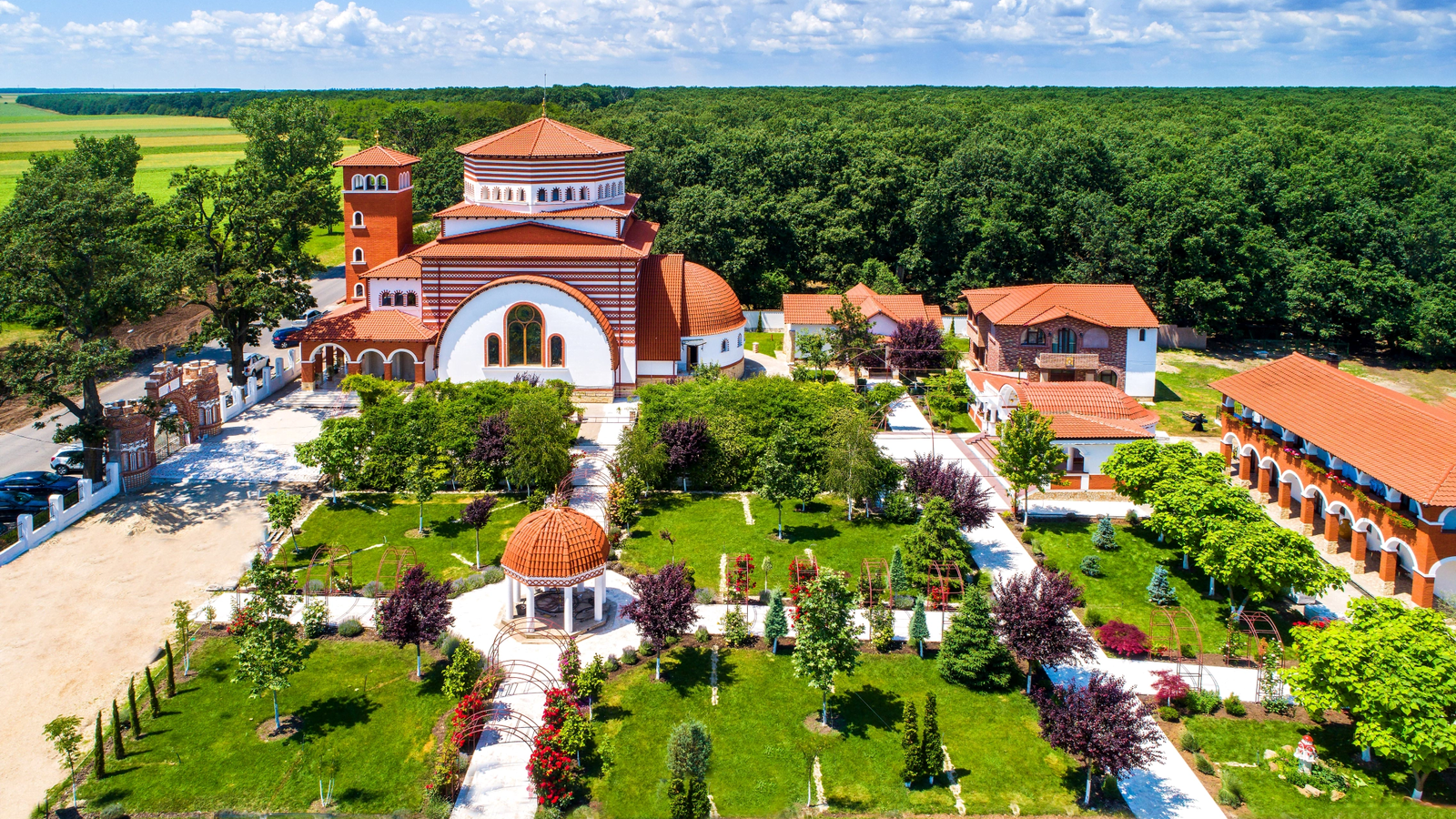 Mâna dreaptă a Sfântului Vasile cel Mare ajunge de două ori în numai în numai 5 zile la Mănăstirea Pantocrator