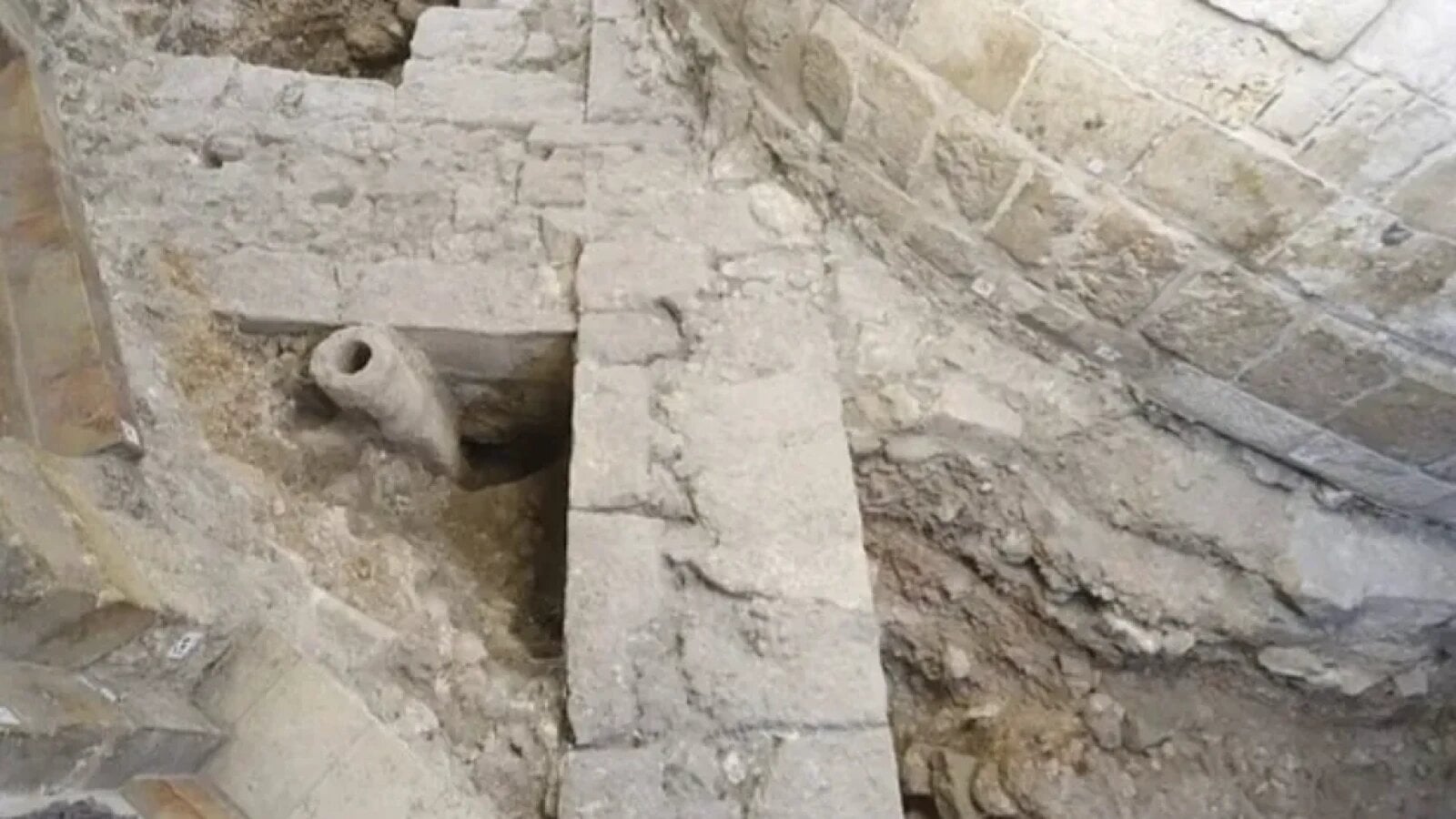 Presa internațională: A fost găsit mormântul lui Iisus Hristos. Corespunde exact localizării geografice din evanghelii