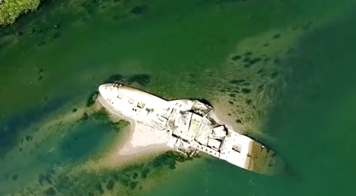Seceta extremă din Serbia a scos la suprafață „Titanicul de pe Sava”. Povestea epavei unui vapor construit în 1913 și scufundat de o mină germană în 1945