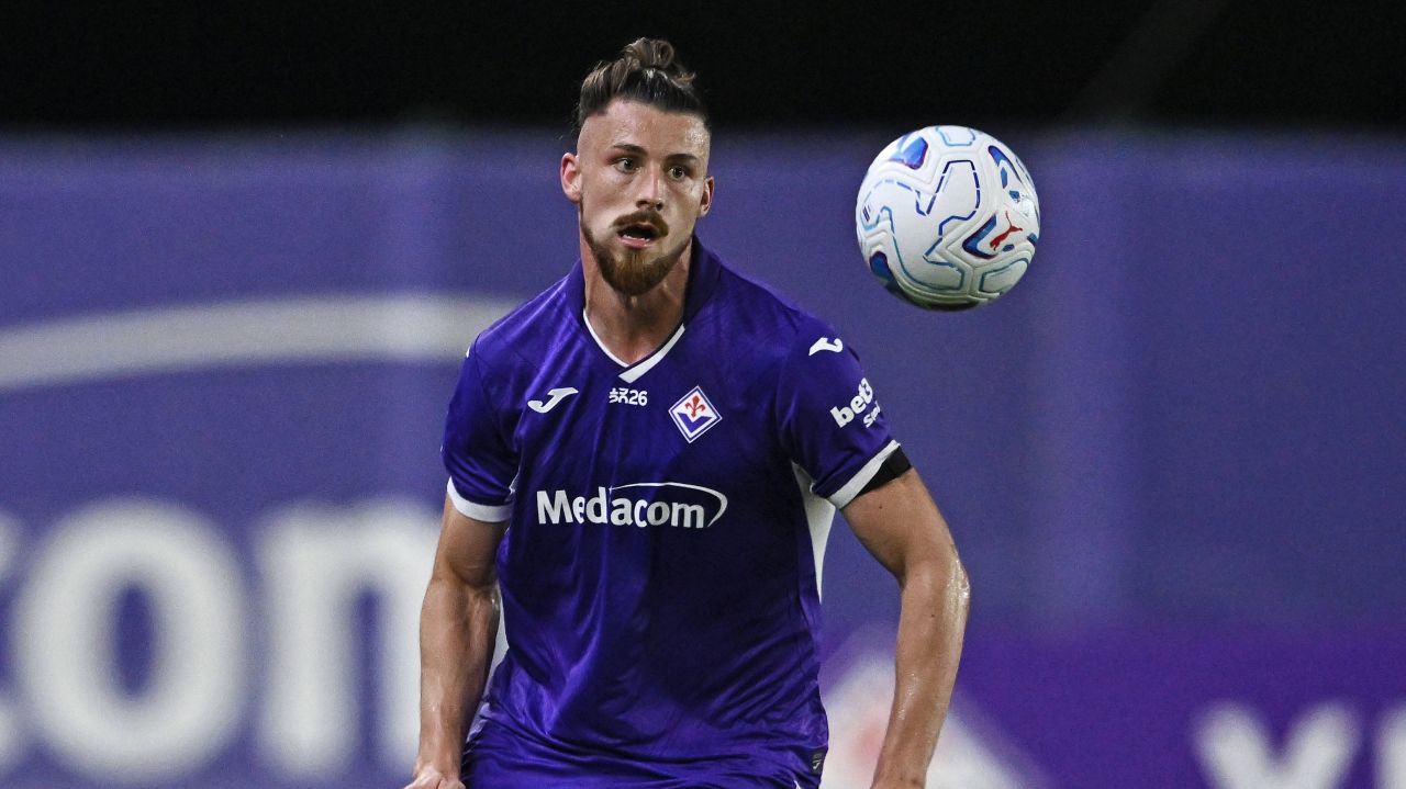 Nota lui Radu Drăgușin după ce Fiorentina a fost umilită de AS Roma la revenirea sa în Serie A