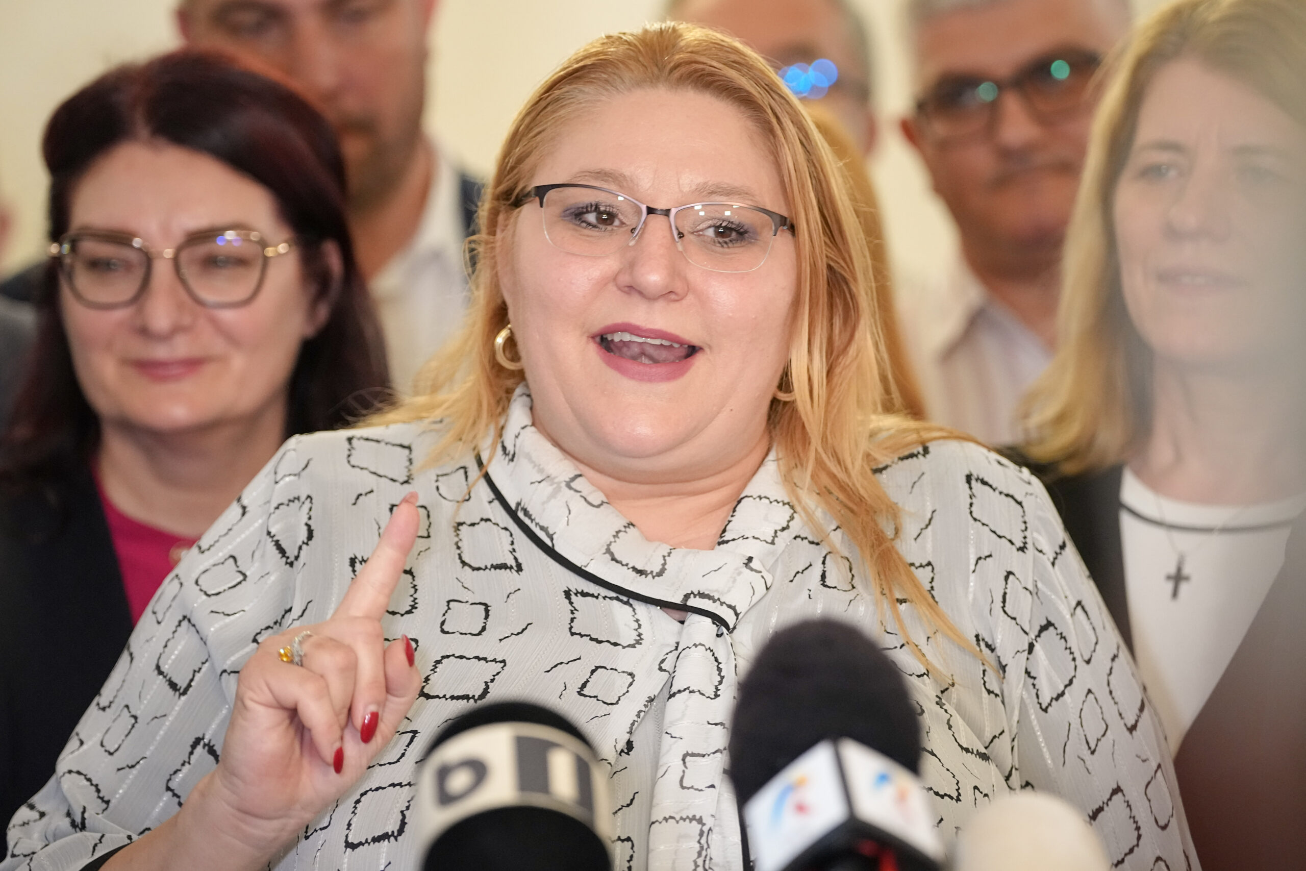 Șoșoacă laudă scrutinul parlamentar organizat de Rusia