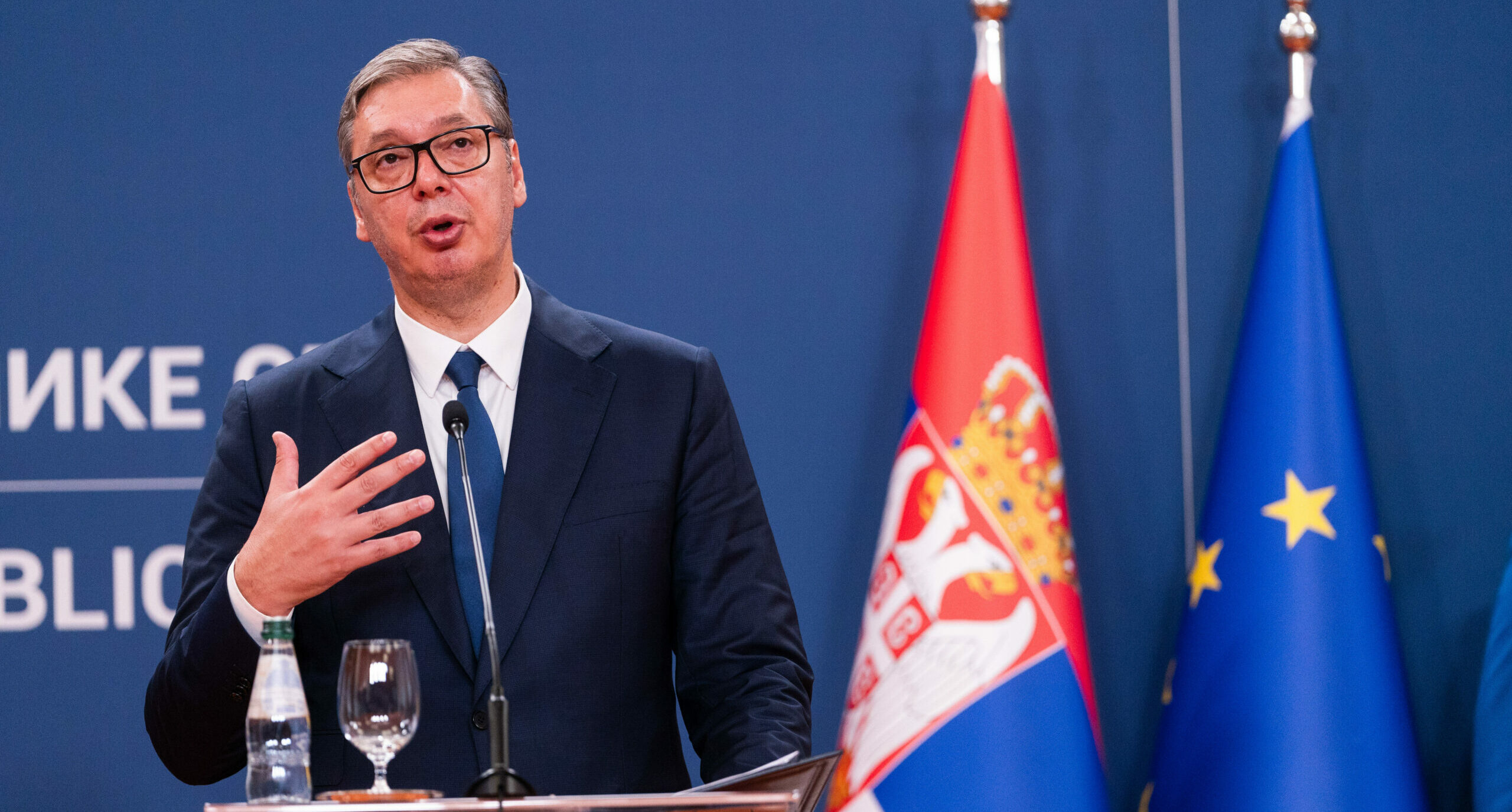 Aleksandar Vučić a demisionat de la președinția Serbiei și țintește postul de premier
