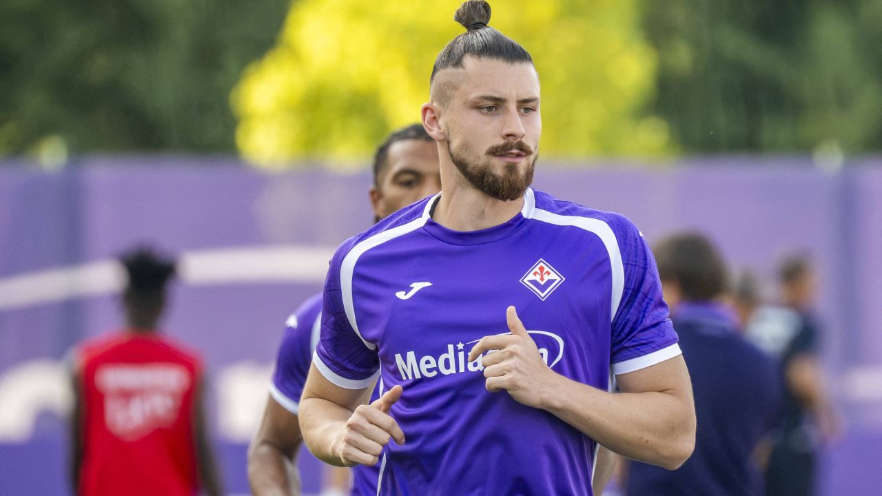 Fiorentina – Pisa 0-0, în direct pe VOYO SPORT 1! Duel tare pentru Radu Drăgușin