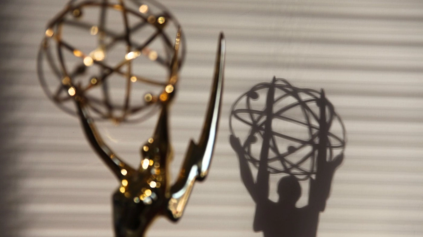 „The Pitt” și „Hacks”, marile favorite la Emmy după avalanșa de nominalizări