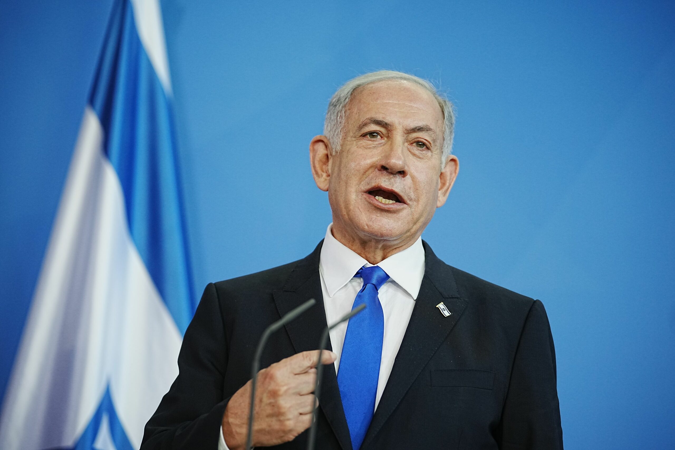 Liderii opoziției îl declară „inapt” pe Netanyahu și îl acuză că a ignorat avertismentele cu privire la atacul Hamas din 2023. Ce informații primise premierul din Emirate