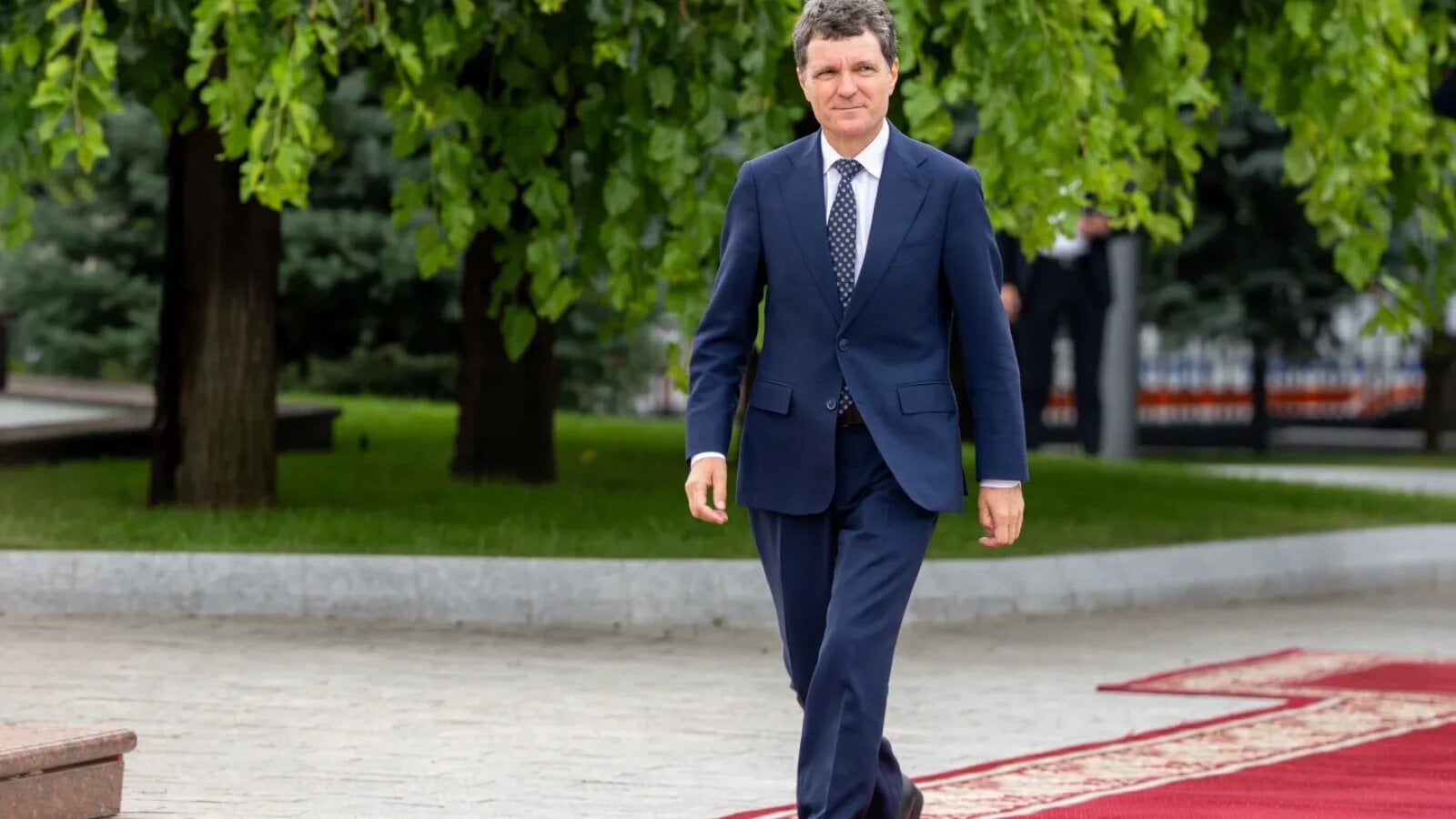 Cel mai mare defect al românilor, în opinia lui Nicușor Dan