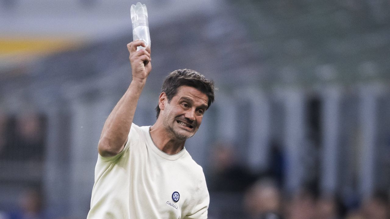 Ce s-a întâmplat în vestiarul lui Inter la Bologna. Cristi Chivu a dat cărțile pe față: „Așa fac și acasă”