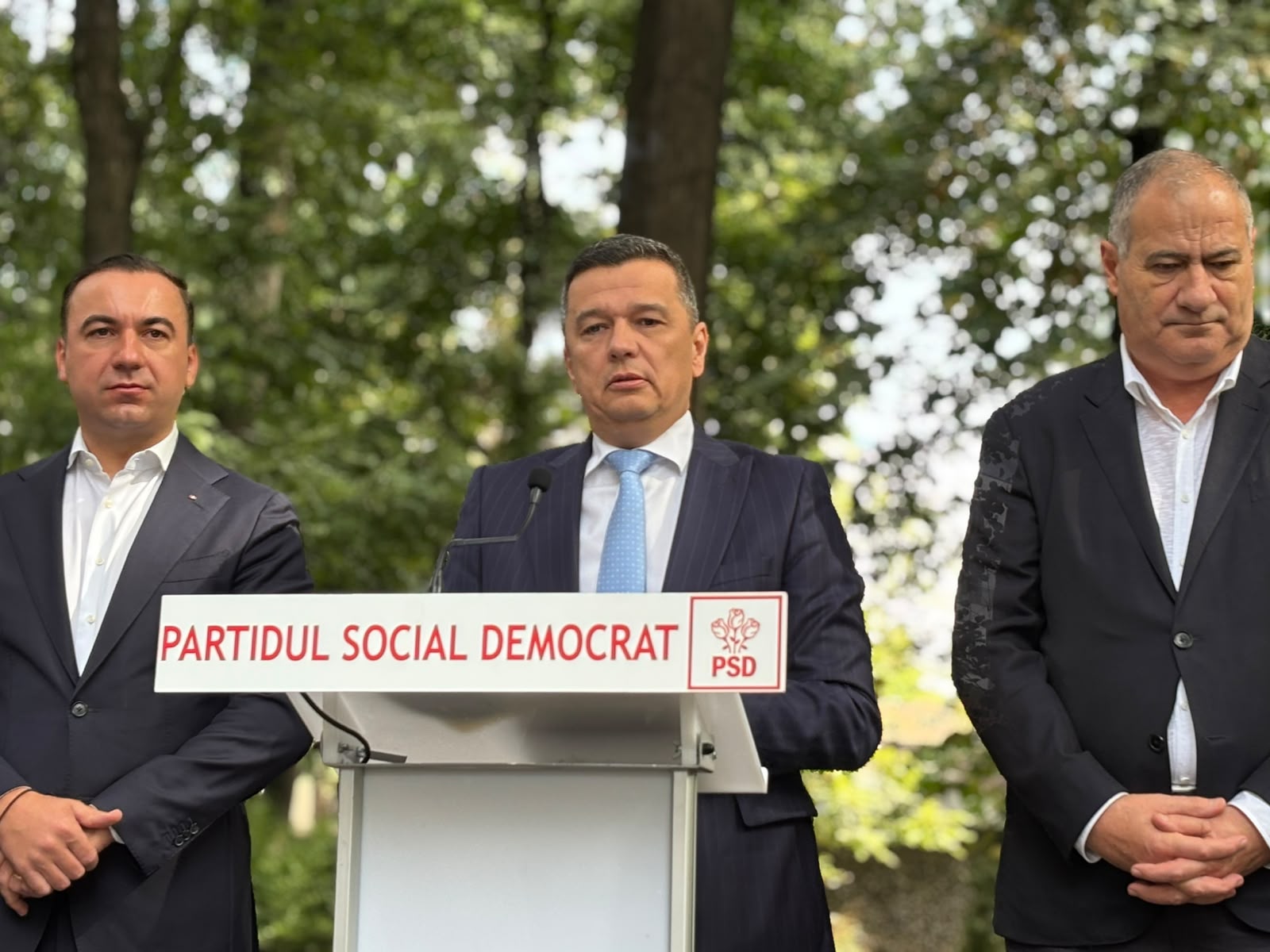 PSD cere în continuare mandatul pentru formarea guvernului, dar ia în calcul și anticipatele dacă nu trece Cabinetul Luca Niculescu