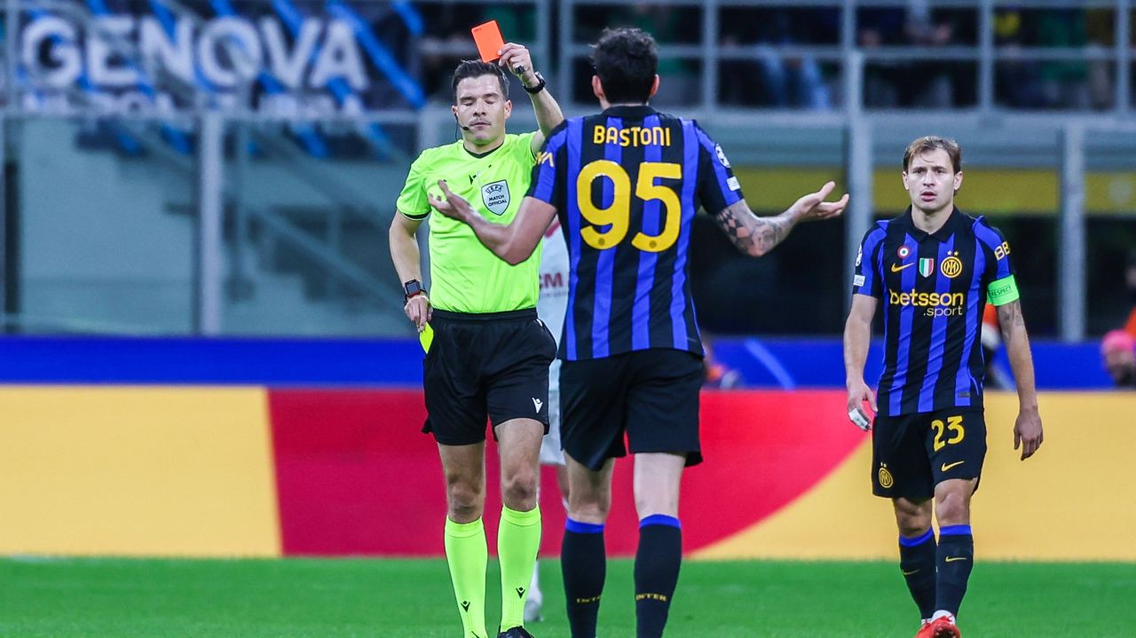 Alessandro Bastoni, făcut praf de italieni după ce i-a dat emoții mari lui Chivu: „Iar tu!? Două cartonașe galbene în două minute”