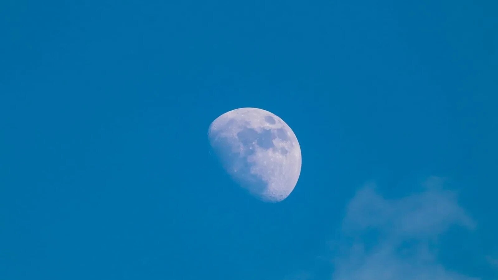 Ce este „Moonology” și cum îți poți schimba viața prin puterea Lunii