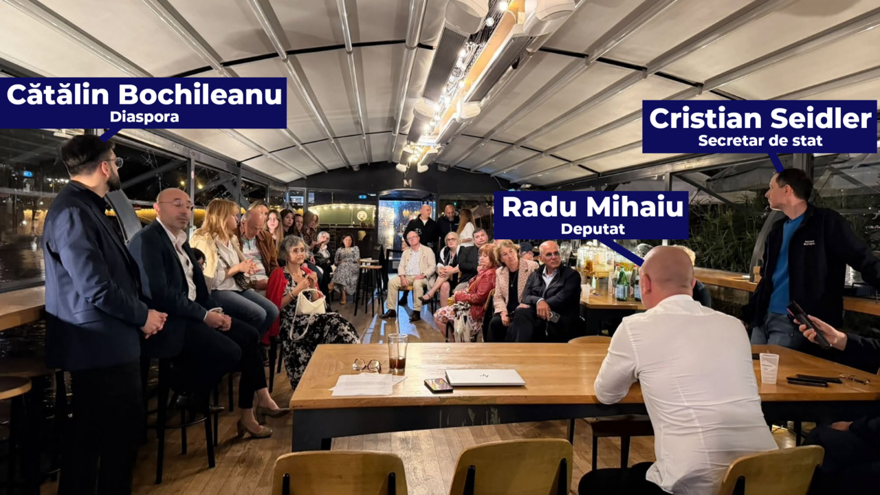 Întrunire de lux la USR, pe un vas-restaurant privat, pe Sena, în Paris. Costul de închiriere a unei astfel de ambarcațiuni sare de 6.000 de euro pe seară. Cine a participat