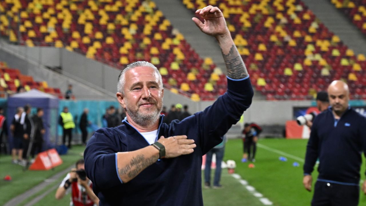 „Ca în vremurile bune!” Laurențiu Reghecampf, discurs entuziasmant după FCSB – Rapid 4-1: „Asta i-am transmis și patronului”