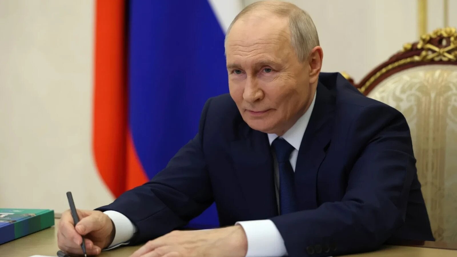 Ziua de naștere a lui Vladimir Putin. Diana Șoșoacă i-a transmis un mesaj cu AI. Liderul rus încă nu a fost sunat de greii lumii